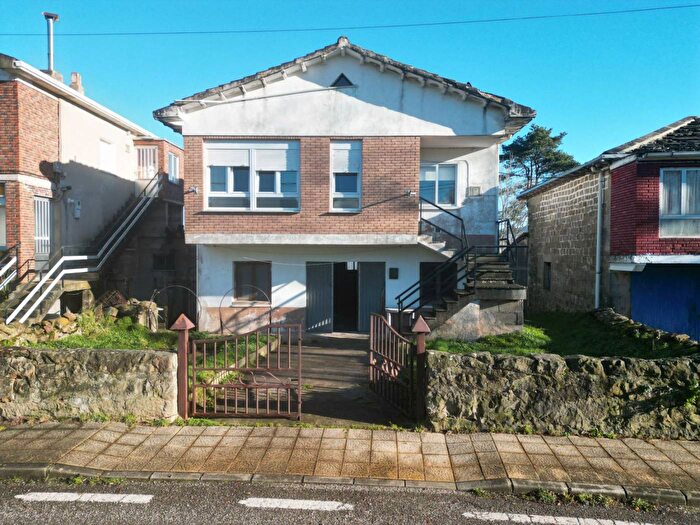 Casa de 4 habitaciones en venta en Cantabria, Cantabria
