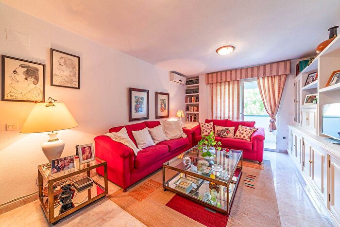 Piso de 2 habitaciones en venta en Andalucía, Sevilla