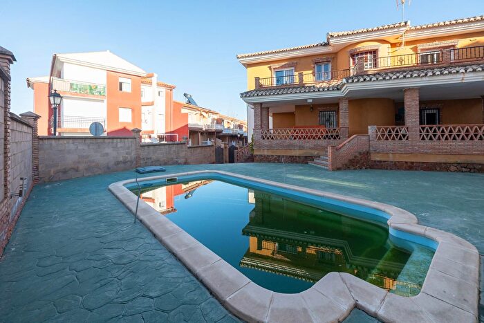 Casa en venta de 4 habitaciones, Aljomahima Ermita, Las Gabias