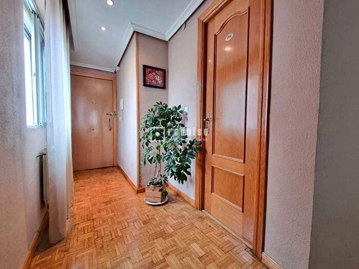 Usera, Zofio: Piso en venta de 3 habitaciones