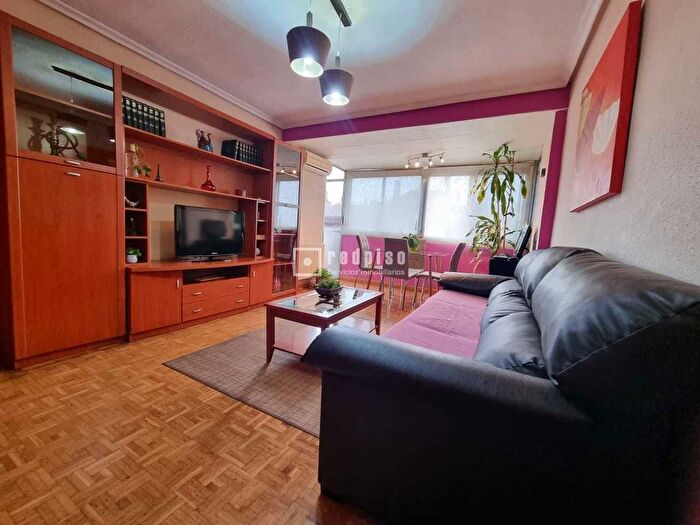 Casas en venta y pisos alquiler - 2