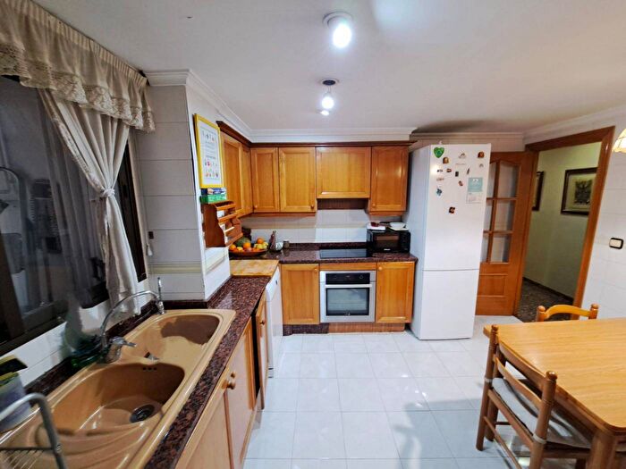 Casas en venta y pisos alquiler - 2