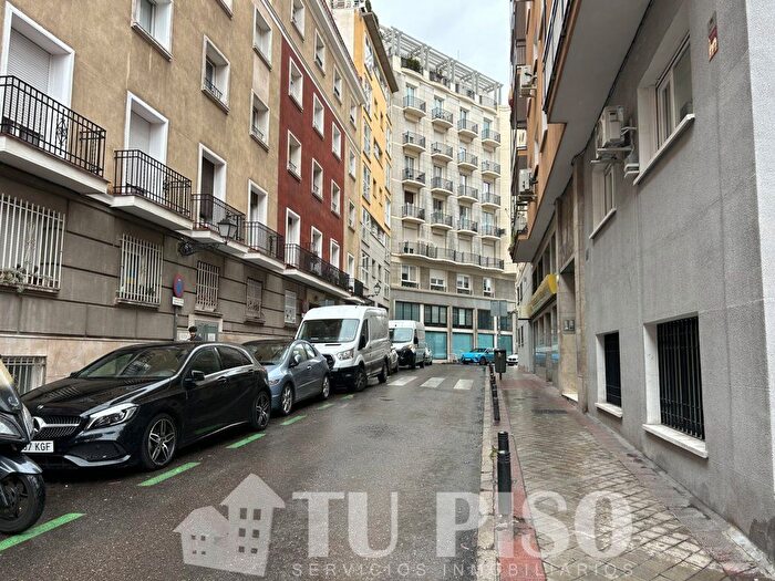 Piso en venta de 3 habitaciones: Barrio de Salamanca, Guindalera