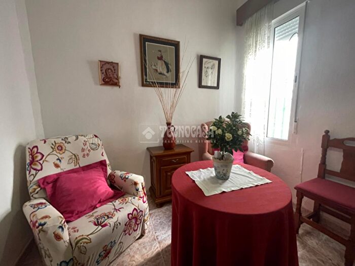 Casas en venta y pisos alquiler - 2