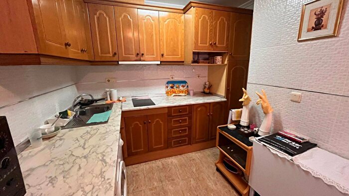 Casas en venta y pisos alquiler - 2