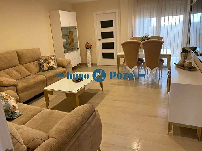 Casa en venta de 4 habitaciones en Extremadura, Badajoz