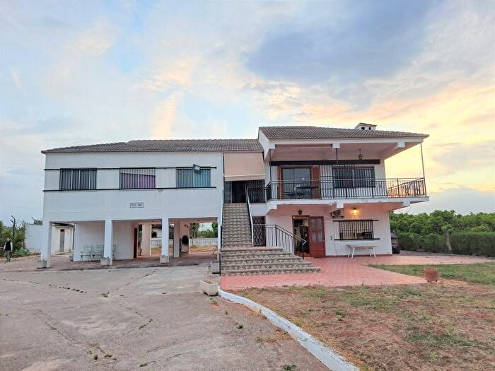 Casa en venta de 4 habitaciones: Comunitat Valenciana, València