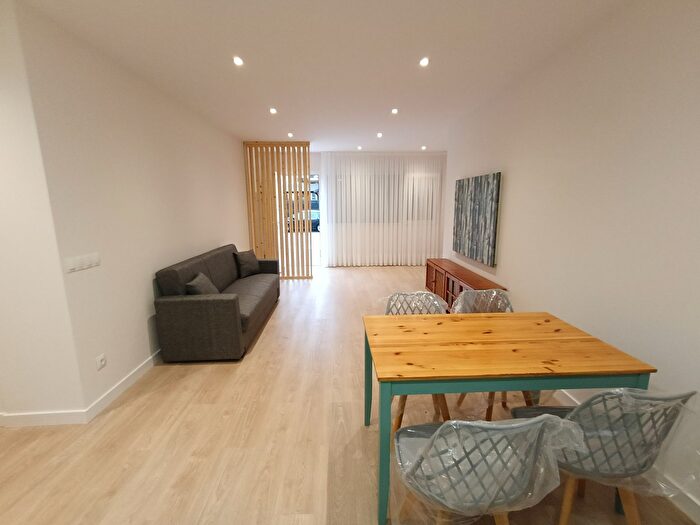 Piso de 3 habitaciones en venta en Cartes, Cantabria