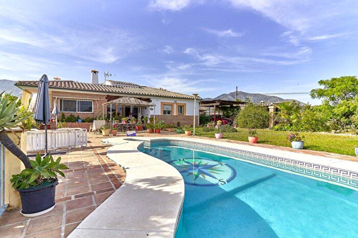 Casa en venta de 6 habitaciones: Andalucía, Málaga