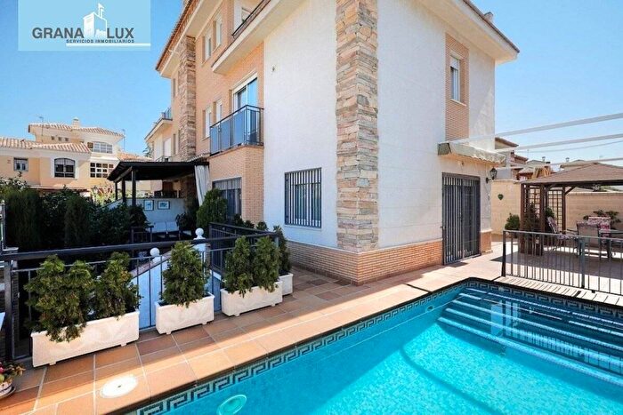 Casa en venta de 4 habitaciones: Andalucía, Granada