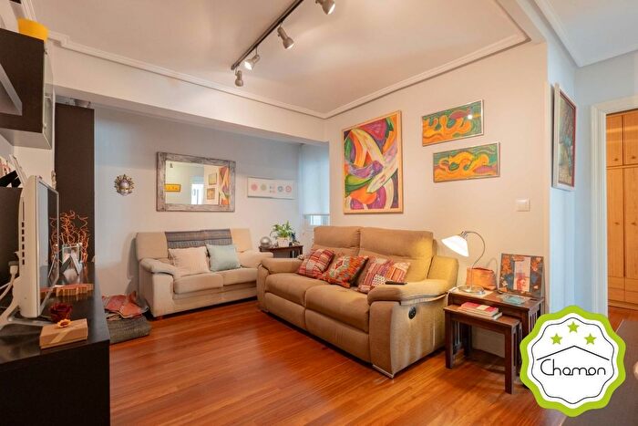 Piso de 2 habitaciones en venta en Uribarri, Barrio de Uribarri