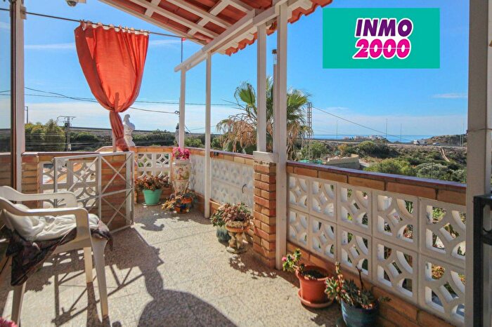 Casa de 4 habitaciones en venta en Comunitat Valenciana, Alicante