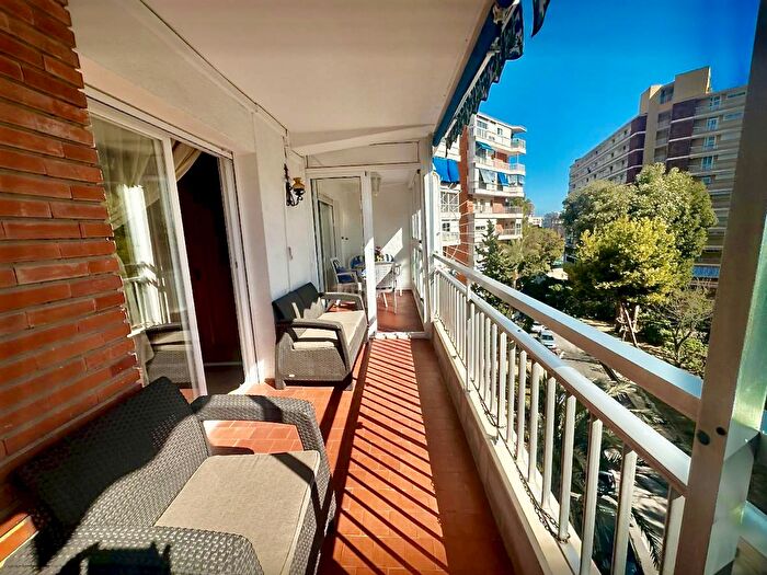 Piso de 3 habitaciones en venta en Playa de San Juan El Cabo de las Huertas, Playa de San Juan