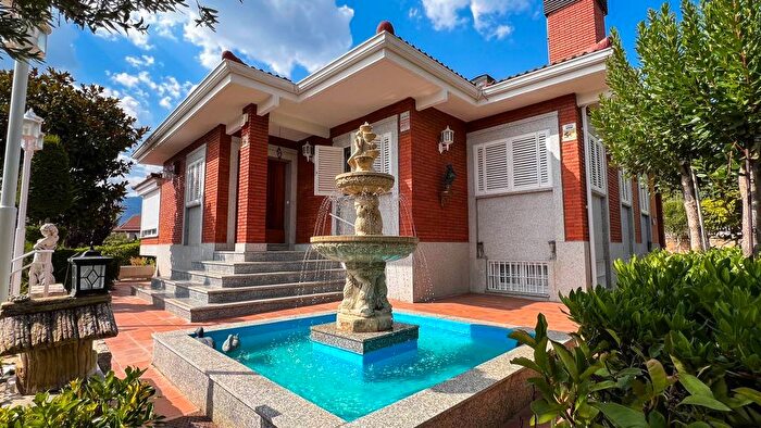 Casa de 4 habitaciones en venta en Comunidad de Madrid, Madrid