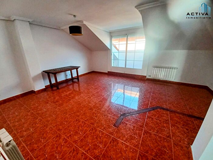 Piso de 3 habitaciones en venta en Tudela de Duero, Valladolid