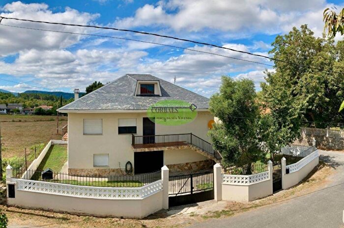Casa de 4 habitaciones en venta en Galicia, Lugo