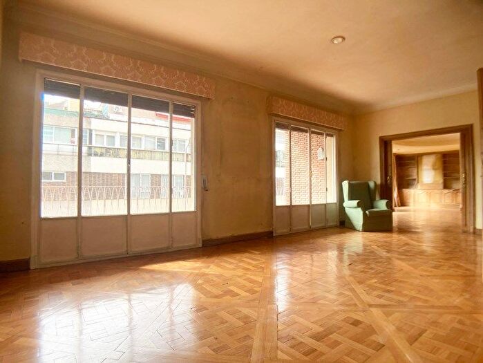 Piso de 4 habitaciones en venta en Barrio de Salamanca, Castellana