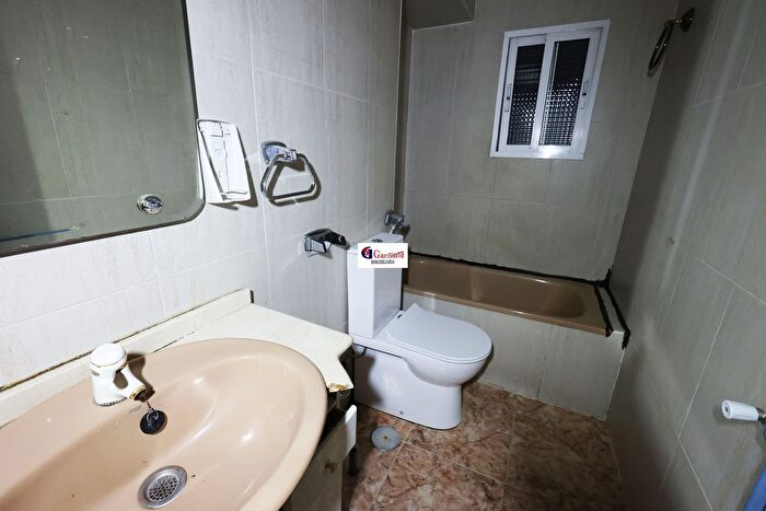 Casas en venta y pisos alquiler - 2