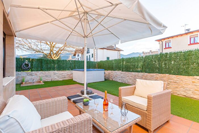 Casa en venta de 4 habitaciones, Noáin Valle de Elorz Noain Elortzibar, Navarra