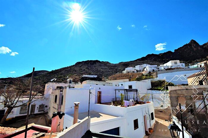 Andalucía, Almería: Casa en venta de 4 habitaciones
