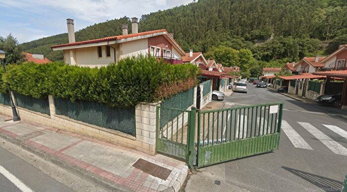 Casa en venta de 3 habitaciones: Otañes Talledo, CastroUrdiales