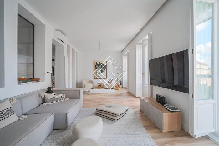 Piso en venta de 5 habitaciones en Centro, Justicia Chueca