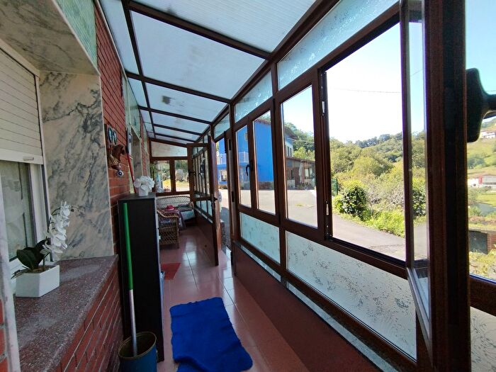 Casa de 3 habitaciones en venta en Bimenes, Asturias