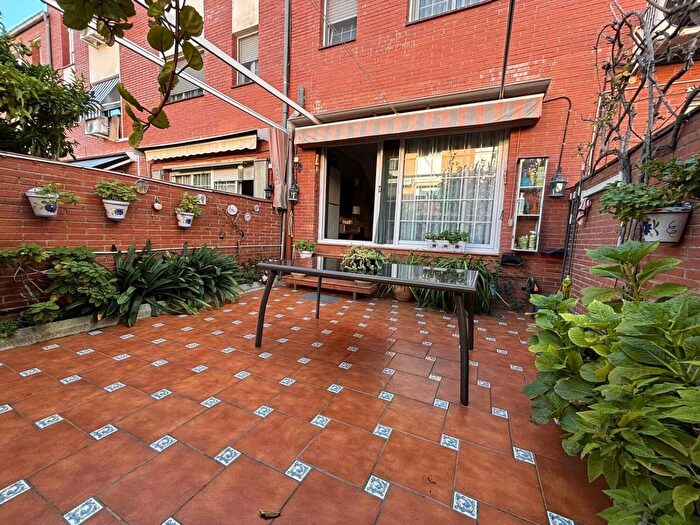Cataluña, Barcelona: Casa en venta de 3 habitaciones