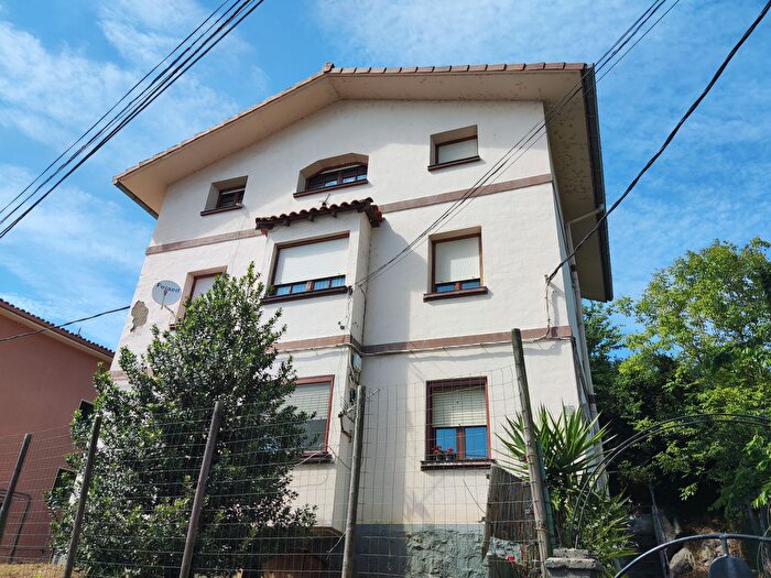 Piso en venta de 4 habitaciones en Laudio Llodio, Araba Álava