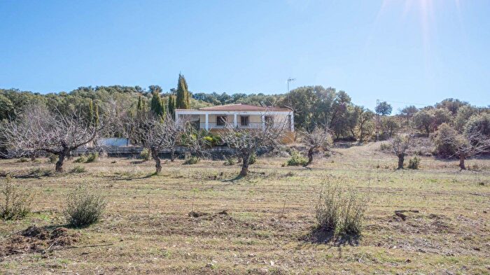 Casa en venta de 3 habitaciones: Iznalloz, Granada