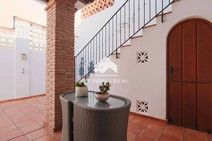 Casas en venta y pisos alquiler - 3