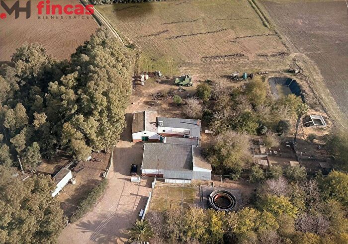 Casa en venta de 3 habitaciones: Andalucía, Sevilla
