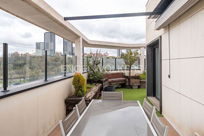 Piso en venta de 3 habitaciones en Moncloa Aravaca, Valdezarza