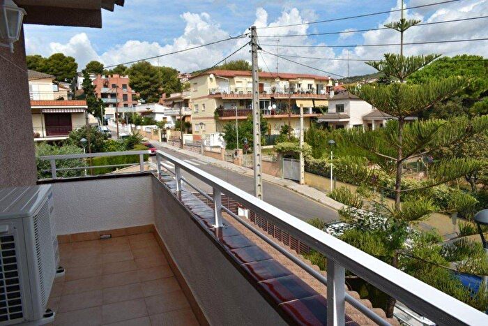 Cataluña, Tarragona: Casa en venta de 4 habitaciones