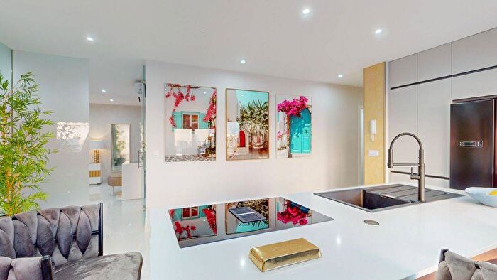 Piso en venta de 2 habitaciones, Andalucía, Sevilla