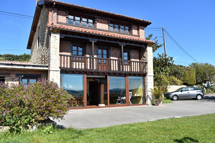 Casa en venta de 5 habitaciones: Cudón, Miengo