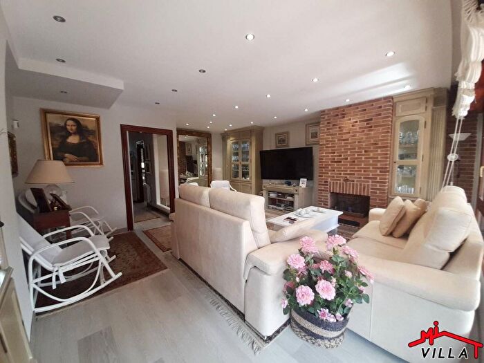 Casas en venta y pisos alquiler - 3