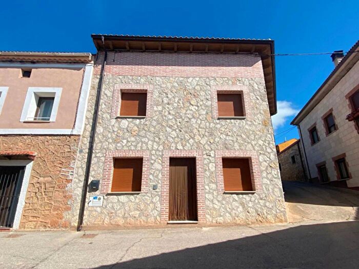 Casa en alquiler de 3 habitaciones: Castilla y León, Burgos