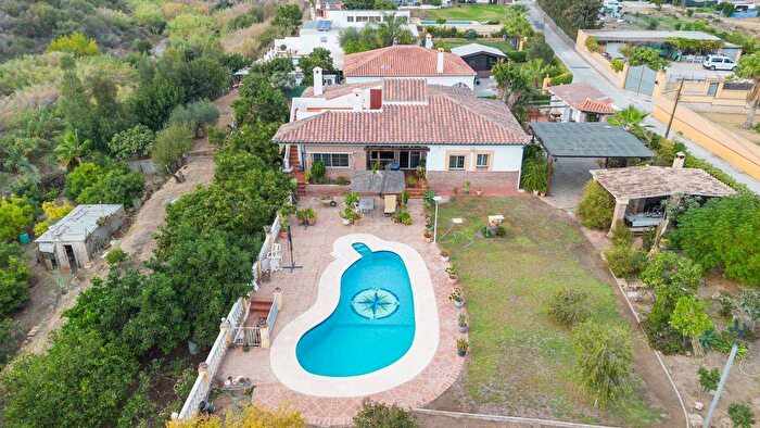 Andalucía, Málaga: Casa en venta de 5 habitaciones