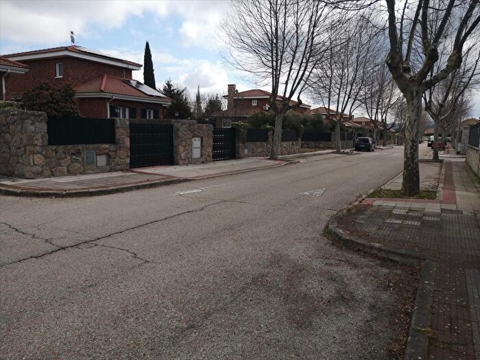 Casa de 3 habitaciones en venta en Cerceda, El Boalo Cerceda Mataelpino