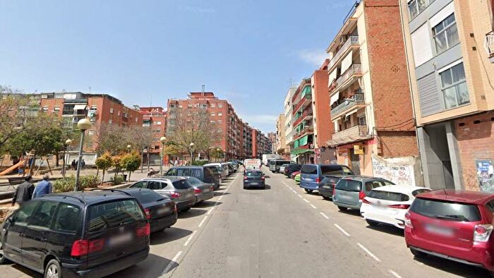 Piso en venta de 3 habitaciones en Cataluña, Barcelona