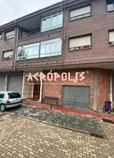 La Robla, León: Piso en venta de 2 habitaciones
