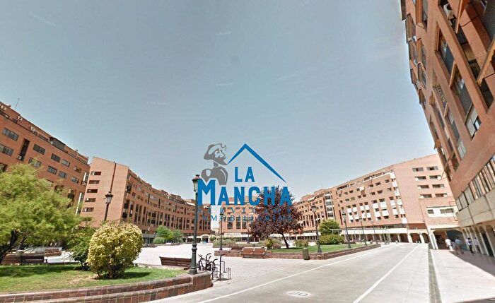 Piso en venta de 3 habitaciones en Castilla La Mancha, Albacete
