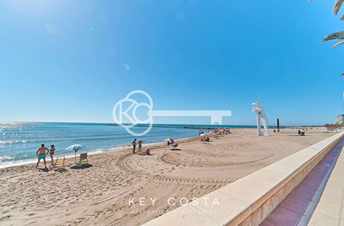 Casa en venta de 3 habitaciones en Campello Playa, El Campello