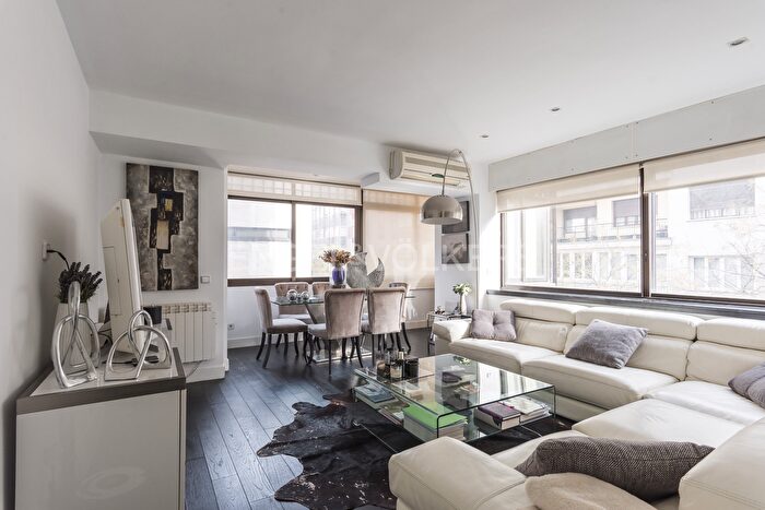 Piso en venta de 2 habitaciones, Barrio de Salamanca, Lista