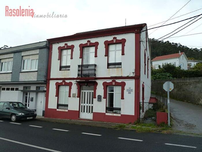 Casa en venta de 6 habitaciones en Neda, A Coruña