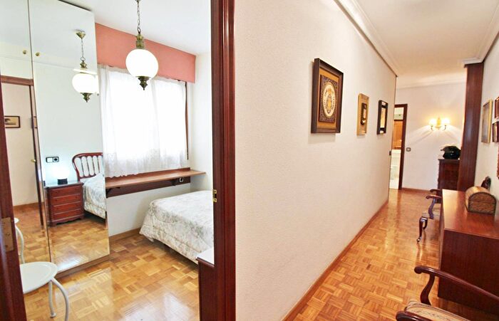 Casas en venta y pisos alquiler - 2