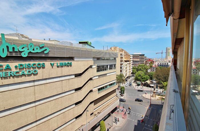 Piso en venta de 4 habitaciones: Comunitat Valenciana, Alicante