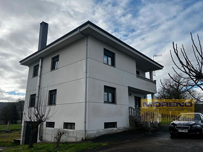 Casa en venta de 5 habitaciones en Sarria, Lugo