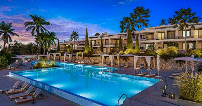 Andalucía, Málaga: Piso en venta de 4 habitaciones
